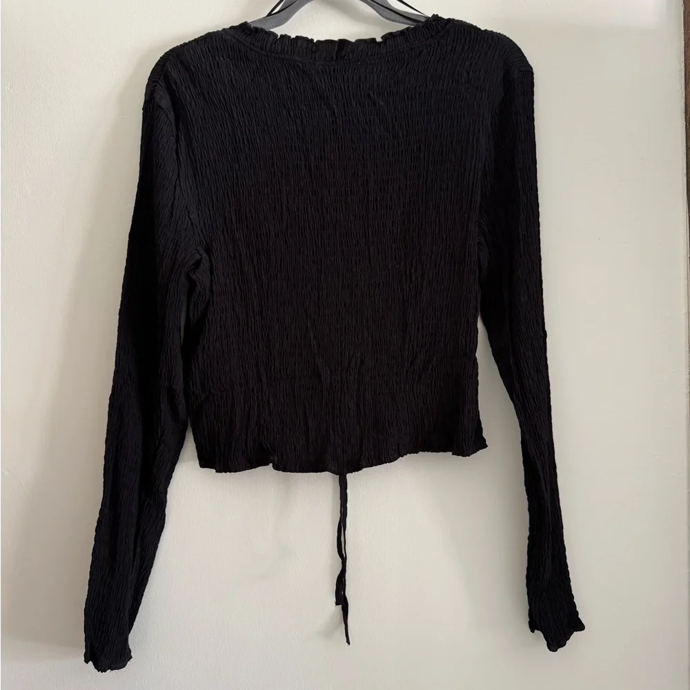 ✨NWT Topshop Black Ruched Long Sleeve Lace-Up Top V Neck Minimalist Going Out
